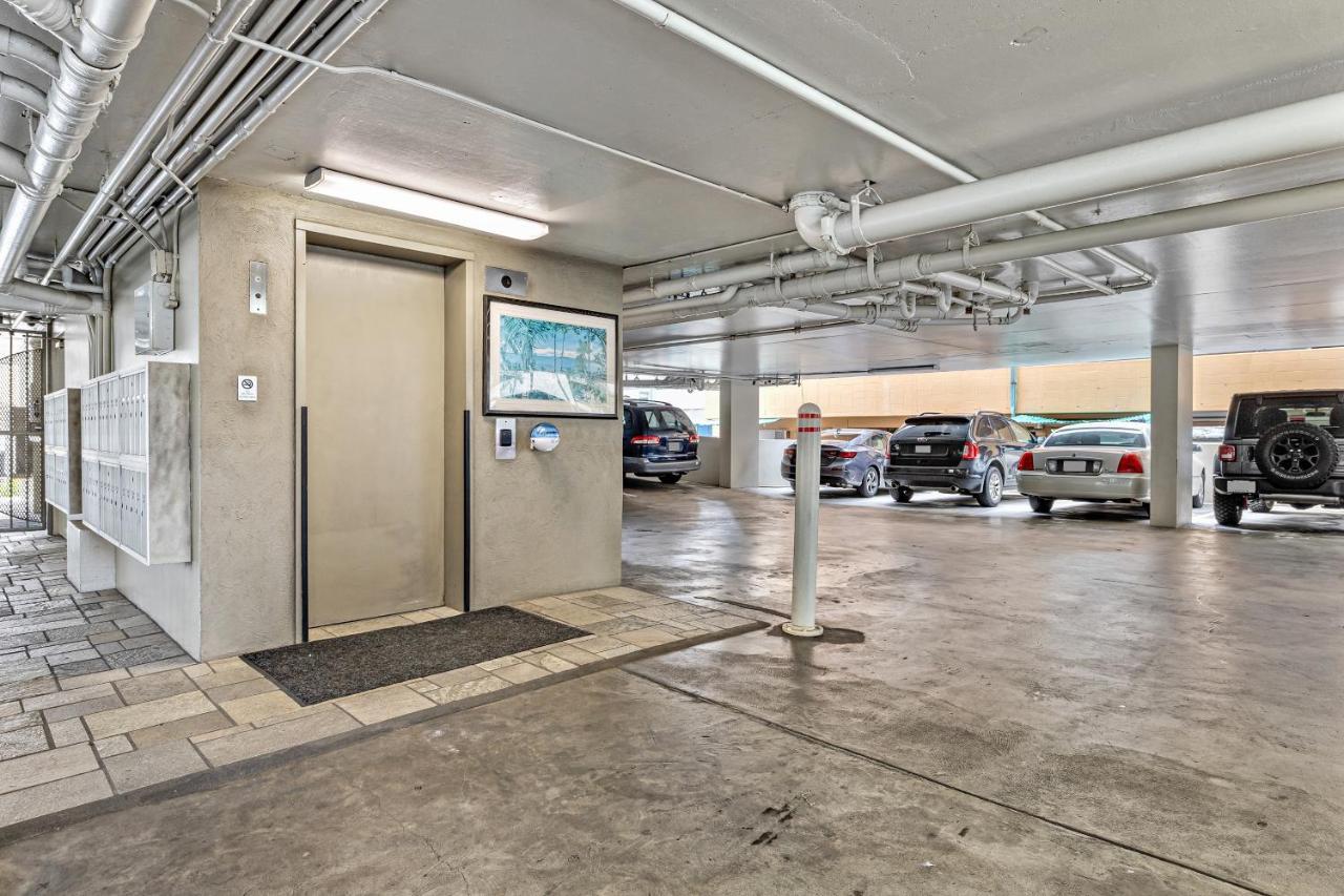 Modern Waikiki Condo Perfect For Beach Getaway! Honolulu Bagian luar foto