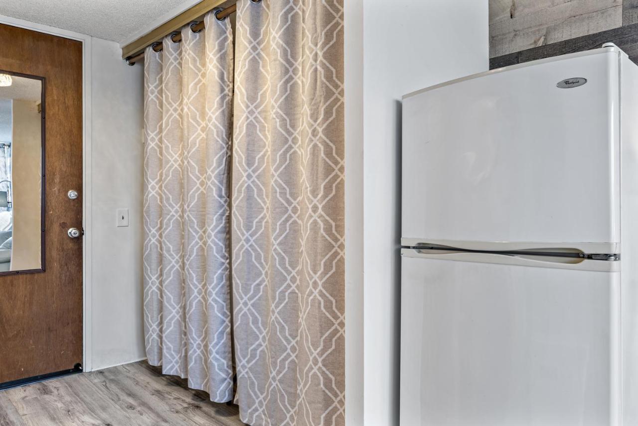 Modern Waikiki Condo Perfect For Beach Getaway! Honolulu Bagian luar foto